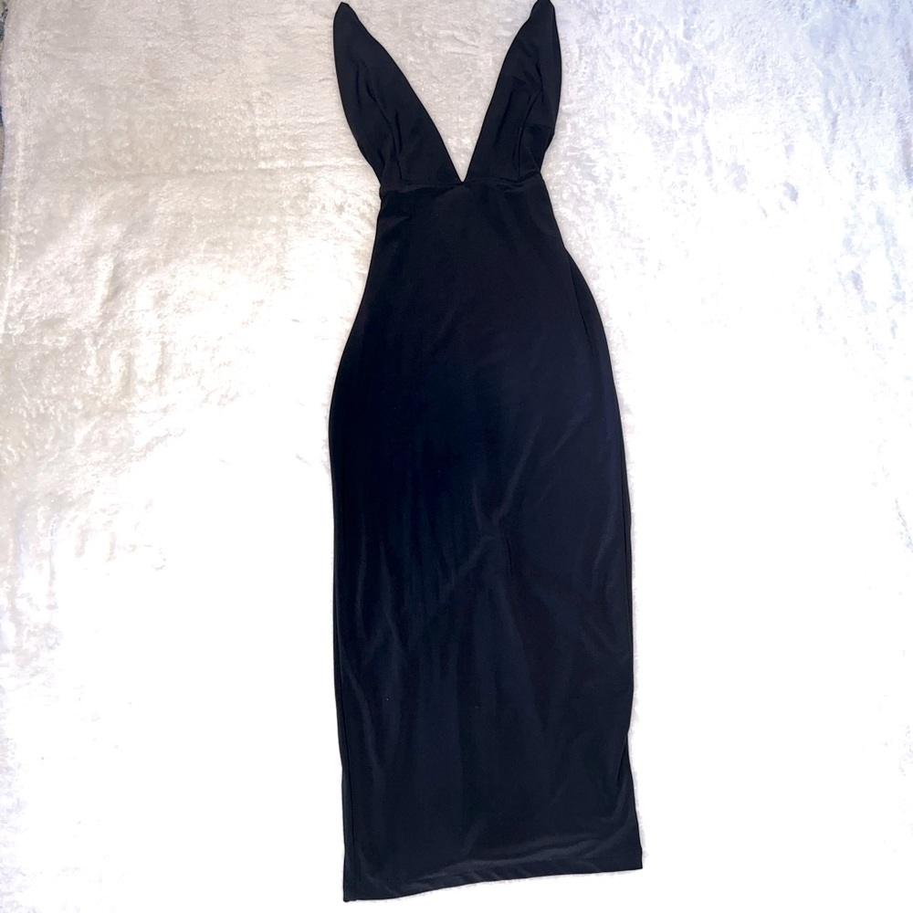 Black Low Cut Want My Look MIDI dress